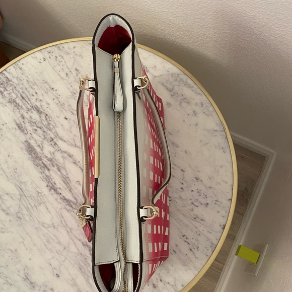 Coach purse - Picture 6 of 11